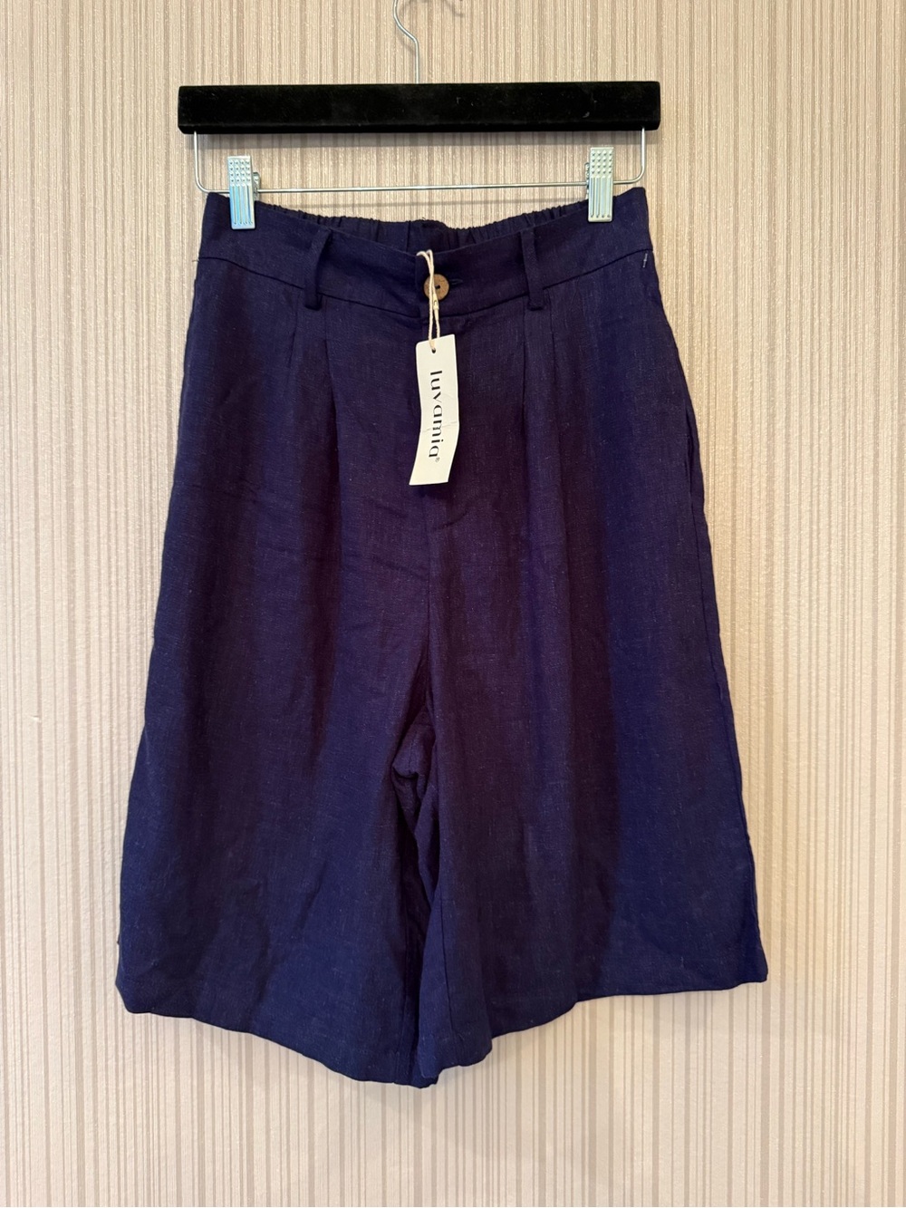 NWT Navy Wide-Leg Bermuda linen Women’s Shorts - Picture 2 of 9